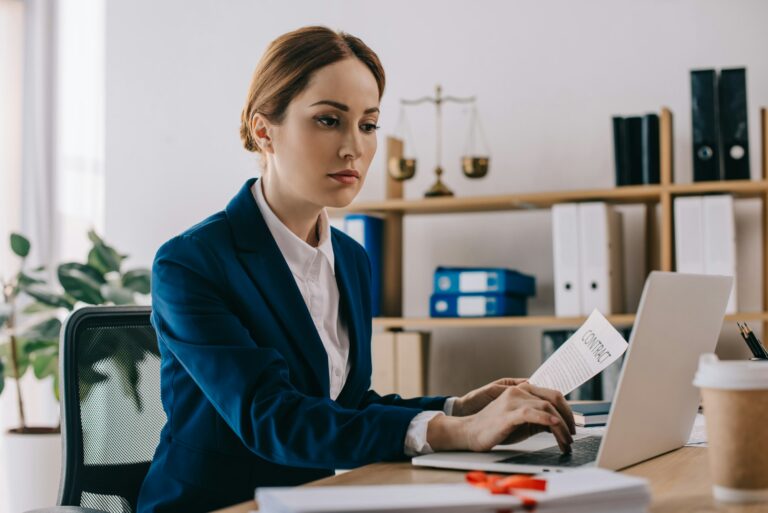 Understanding Dispute Resolution Clauses in Contracts